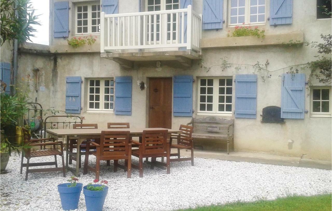 Lovely Home In Charritte De Bas With Wifi ภายนอก รูปภาพ